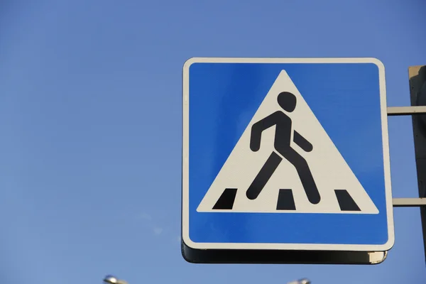 Road sign pedestrian crossing. — Stock Photo, Image