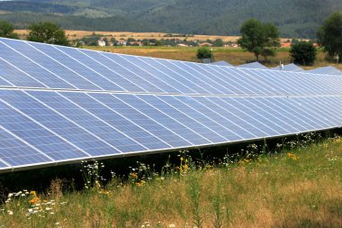 yeşil enerji güneş panelleri