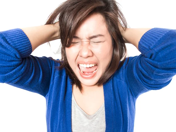 Ung stress kvinde går amok trækker hendes hår i frustration o - Stock-foto