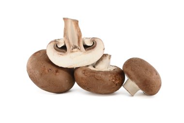 Beyaz bir arka plan üzerinde izole taze bütün brown (Bebek Bella) Mantar