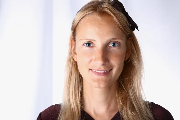 kadın yüz makyaj olmadan