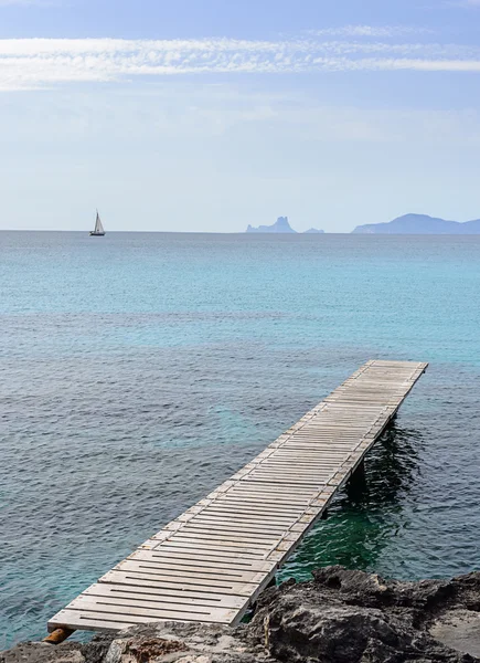 Pier boven de zee — Stockfoto