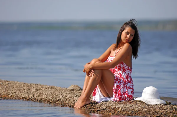 Das Mädchen im Wasser — Stockfoto