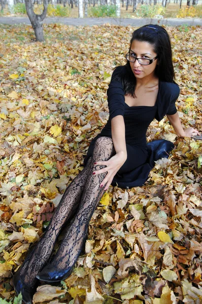 Girl in the park — Stock Photo, Image