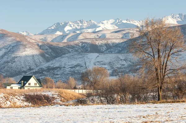 Tien Shan. . — Fotografia de Stock