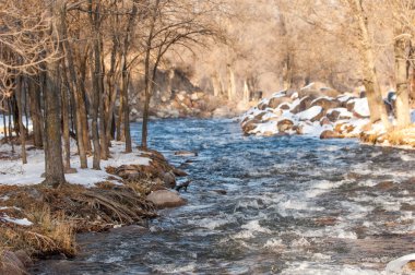 geç sonbaharda Nehri