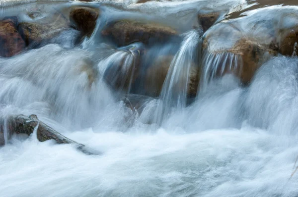 Spring creek — Stock Photo, Image