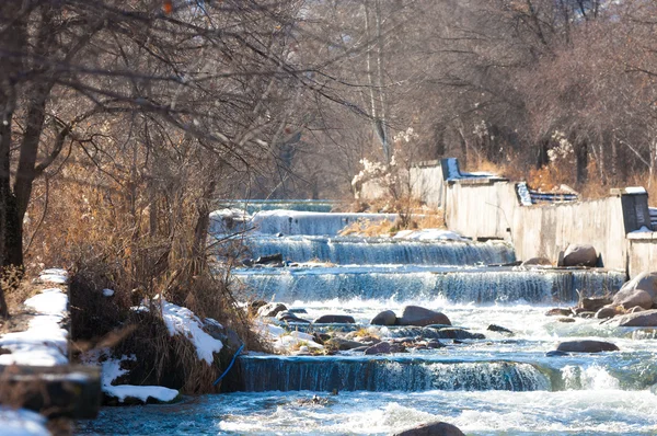 Spring creek — Stock Photo, Image