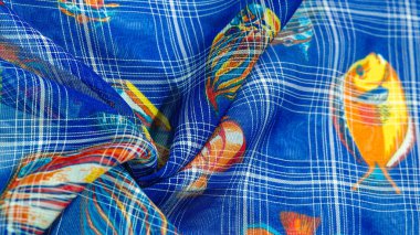 Lacivert ipek kumaş, mercan resifi balığı, deniz teması. Çocuk sanatı. arkaplan, doku, desen