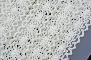 dantel kumaş. Nakışlı kumaş seti. Yakın plan, Pearl Trim, dikiş örgüsü, kumaş bant, kurdele aparatı, DIY el sanatları.