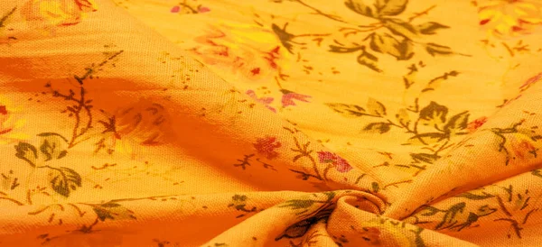 Žlutá Oranžová Bavlněná Tkanina Květinovým Potiskem Koupit Květinové Tisky Nezávislých — Stock fotografie