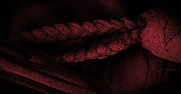 Ύφασμα Κόκκινες Πλεξούδες Πλεκτό Φόντο Ανάγλυφο Σχέδιο Πλεξούδες Στο Πλέξιμο — Φωτογραφία Αρχείου