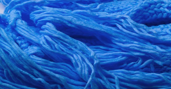 Kék Kötött Gyapjúsál Nagy Vaskos Kötés Gyönyörű Kézzel Készített Gyapjú — Stock Fotó
