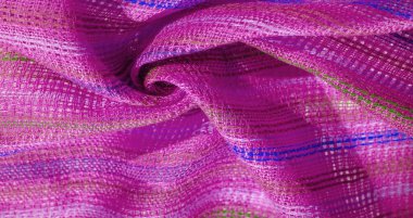 Kırmızı-mavi-yeşil çizgili yakut kırmızısı kumaş, çok açık elastik forma, ışık parıltısı. desen arkaplan, desen kartpostal