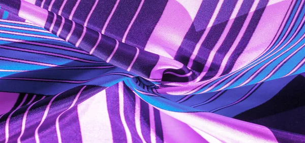 Zijden Stof Met Een Blauw Violet Patroon Witte Strepen Poncho — Stockfoto