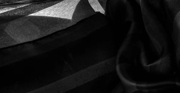 Шовковий Шарф Темного Кольору Чорно Білі Розмиті Смуги Ніжний Довгий — стокове фото