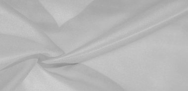  Beyaz renkli ipek kumaş. Bu ipek inanılmaz derecede zarif. Bundan yapılan projeler uzun süre devam edecek ve hala oldukça iyi durumda olacak.