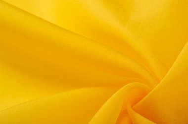 Parlak sarı ipek şifon şifon ruh hali, rüzgarda bir papatya gibi çırpınıyor, bir ayçiçeği gibi parlıyor. Bu saten yüzlü şifonun pürüzsüz eli senin tasarım fikirlerinle mükemmel bir şekilde harmanlanıyor.