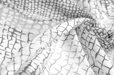 Piton derisi ipek kumaş, beyaz ve siyah desen, Afrika teması, fark, samur, Ebon, müstehcen doku. Arkaplan.