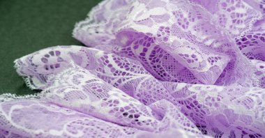 Soluk pembe dantel ve çiçek süsü. Bu çarpıcı soluk pembe dantelli büyücü senin tasarımın ve diğer özel durumlar için mükemmel. Özel vintage tasarımcı modası