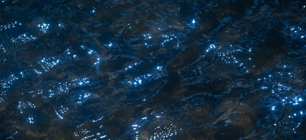Basen Woda Lekki Wiatr Gra Światła Słonecznego Fale Wody Teksturę — Zdjęcie stockowe