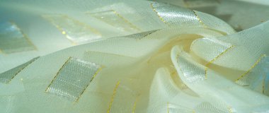 Kare metalle kaplı ipek kumaş platinyum, zümrüt çizgisi kenarlı, pastel aquamarine. desenli arkaplan, desenli kart