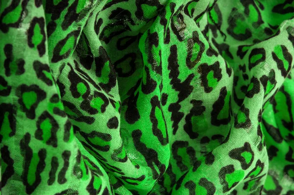 Tissu Soie Jaune Vert Avec Imprimé Léopard Soie Légère Imprimé — Photo