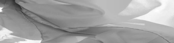 Tek Renkli Ipek Kumaş Zarif Dalgalı Siyah Beyaz Saten Ipek — Stok fotoğraf