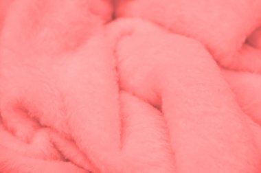 Kadife. Pelüş. Soluk Kırmızı. (Fransız peluche) - kısa bir yığın veya şekerleme ile tekstil, aynı fustian veya kadife gibi. Beyaz hayvan kürkü dokusu, pofuduk kürk dokusu..