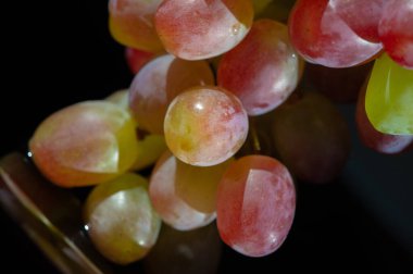 Grapes are good for heart health. The polyphenols in grapes help prevent heart disease. It's portable and fun to eat. Grown for millennia, it is rich in nutrients, antioxidants and plant compounds.