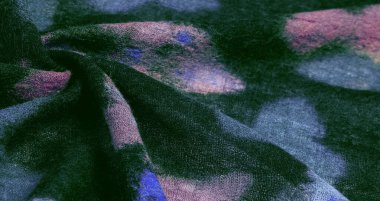 Kelebek desenli yeşil yün kumaş. Yeşil kırmızı mavi. Dekor modern, tekstil sanatı, doku, arkaplan, desen
