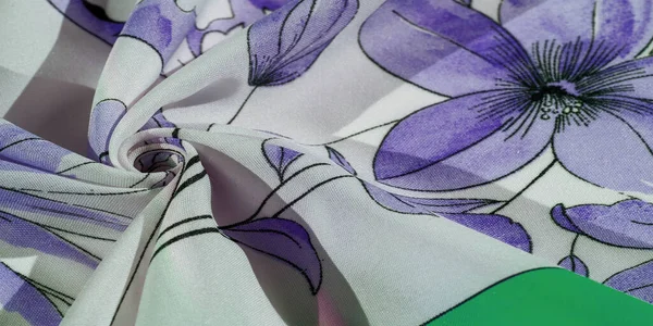 Шелковая Ткань Сине Белая Зелеными Оттенками Гладкая Элегантная Прозрачная Ткань — стоковое фото