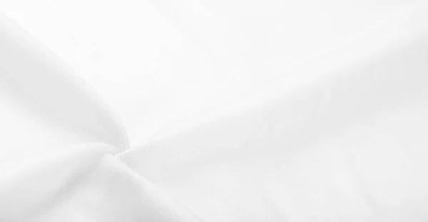 Λαμπερό Λευκό Μεταξωτό Σιφόν Φτερουγίζει Στον Άνεμο Σαν Μαργαρίτα Λάμπει — Φωτογραφία Αρχείου
