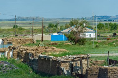 1207 2012 Kazakistan Doğu Demiryolu. Orta Asya 'da demiryolu işçilerinin günlük yaşamı.