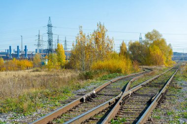 Endüstriyel araziler - Endüstriyel miras, sanayinin coğrafi alanının bir parçası olan eşsiz ve eşsiz manzaralar yaratan bir dizi elementten oluşur.
