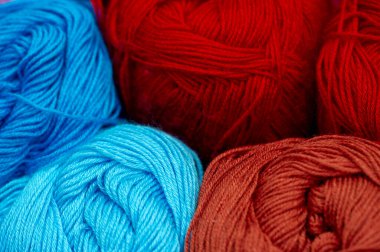 Dikiş ürünleri. Yün yumağı. çok renkli iplik koleksiyonu