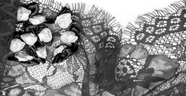 Çiçek desenli siyah dantel. El sanatları. Tasarımcı aksesuarları. Projeleriniz için dekorasyon. Lastik kaplama. Desen arkaplan deseni