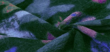 Kelebek desenli yeşil yün kumaş. Yeşil kırmızı mavi. Dekor modern, tekstil sanatı, doku, arkaplan, desen