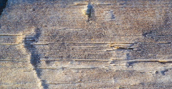 古い板は寒さの中霜で覆われている テクスチャ パターン — ストック写真