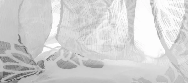 白い花 愚か者は 絹または絹と綿の混合物で作られた 糸または平織りの軽量の生地です テクスチャ パターン — ストック写真