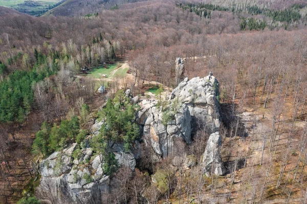 Vista Aérea Dovbush Rocks Bubnyshche Amanecer Legendario Antiguo Monasterio Cueva — Foto de Stock