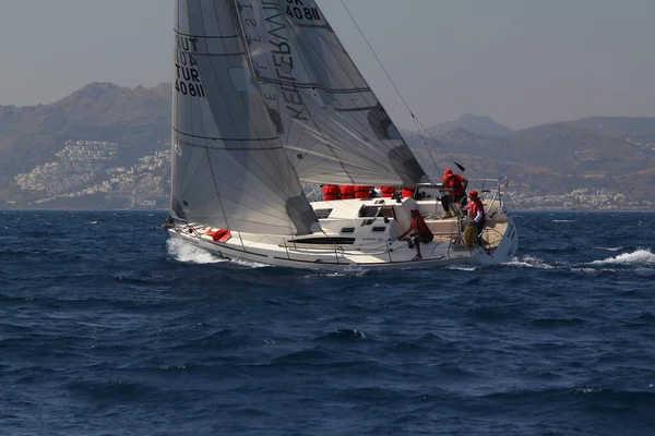 Bodrum Turkiet April 2018 Segelbåtar Seglar Blåsigt Väder Egeiska Havets — Stockfoto