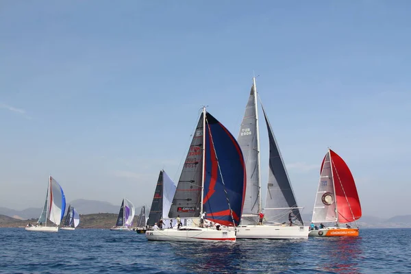 Avril 2018 Voiliers Naviguant Par Temps Venteux Dans Les Eaux — Photo