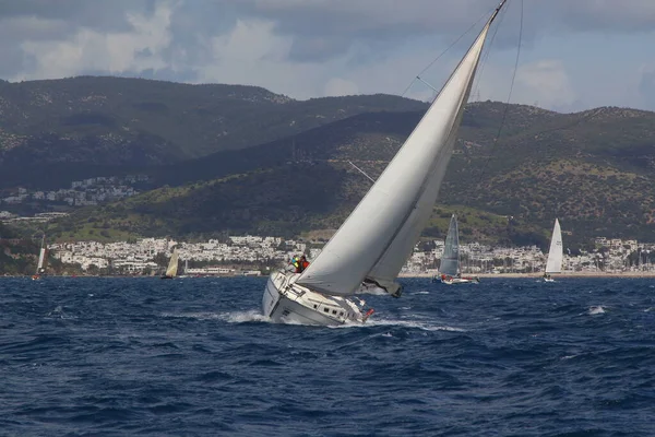 Bodrum Turquie Mars 2018 Voiliers Naviguant Par Temps Venteux Dans — Photo