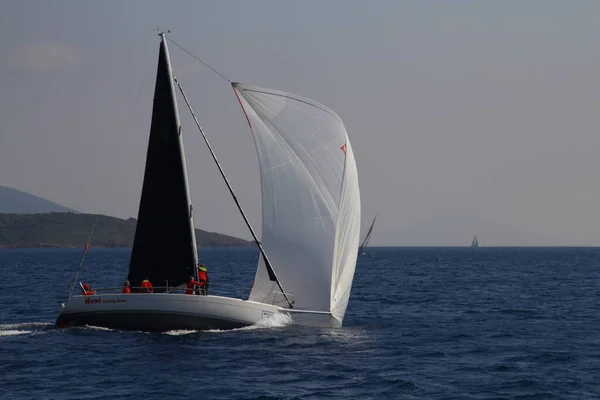 Bodrum Turkey March 2019 Sailboats Sail Windy Weather Blue Waters — Stock Photo, Image