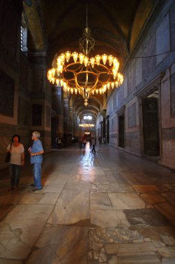 İstanbul, Türkiye - 25 Eylül 2013: Haghia Sophia. Haghia Sophia eski bir Ortodoks ataerkil bazilikası, daha sonra cami ve şimdi de İstanbul, Türkiye 'de bir müze..
