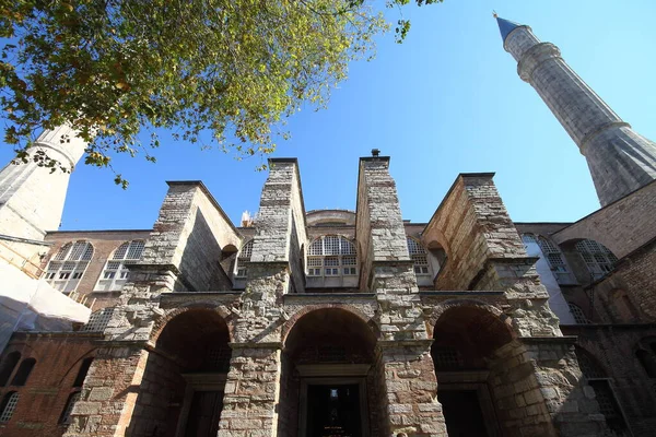 Istambul Turquia Setembro 2013 Arrebatadora Hagia Sophia Exterior Grande Mesquita — Fotografia de Stock