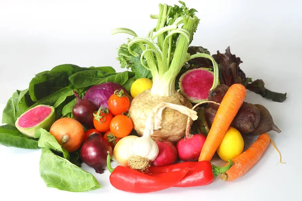 Various Raw Vegetables Isolated White Background — Zdjęcie stockowe