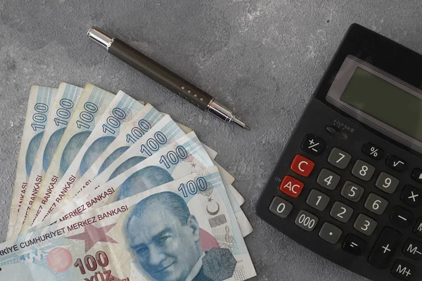 Турецкая Лира Калькулятором Ручкой — стоковое фото