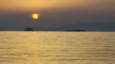 Deniz kenti Turgutreis ve muhteşem gün batımları. Bodrum, Türkiye.